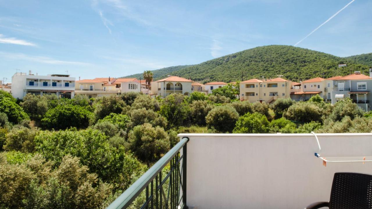 Irides Apartments Megalochori  Luaran gambar