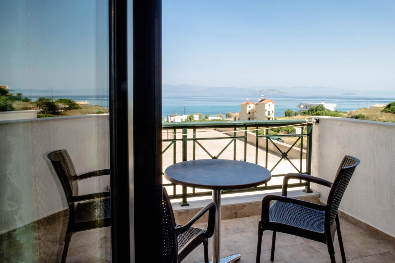 Irides Apartments Megalochori  Luaran gambar
