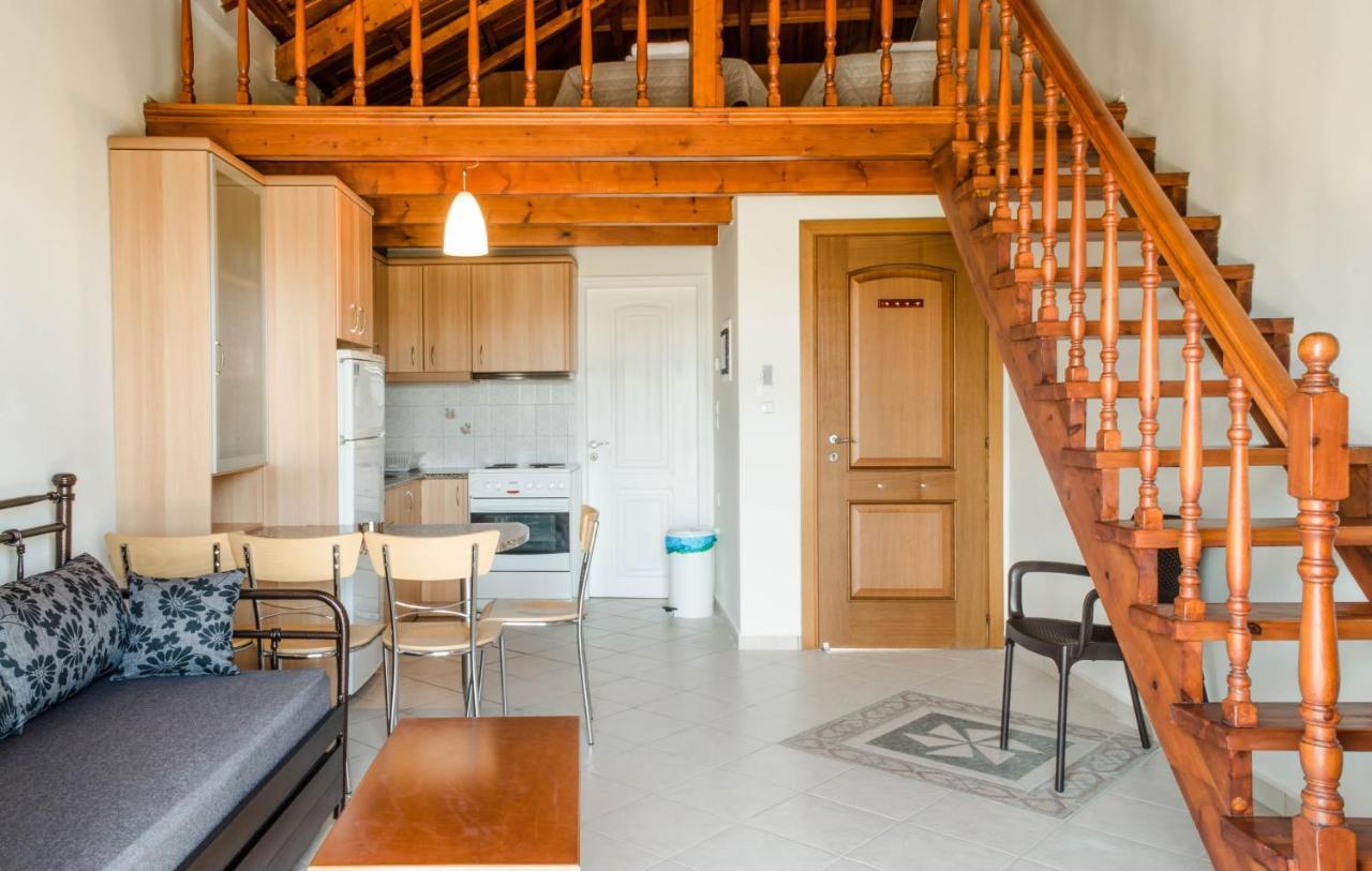 Irides Apartments Megalochori  Luaran gambar