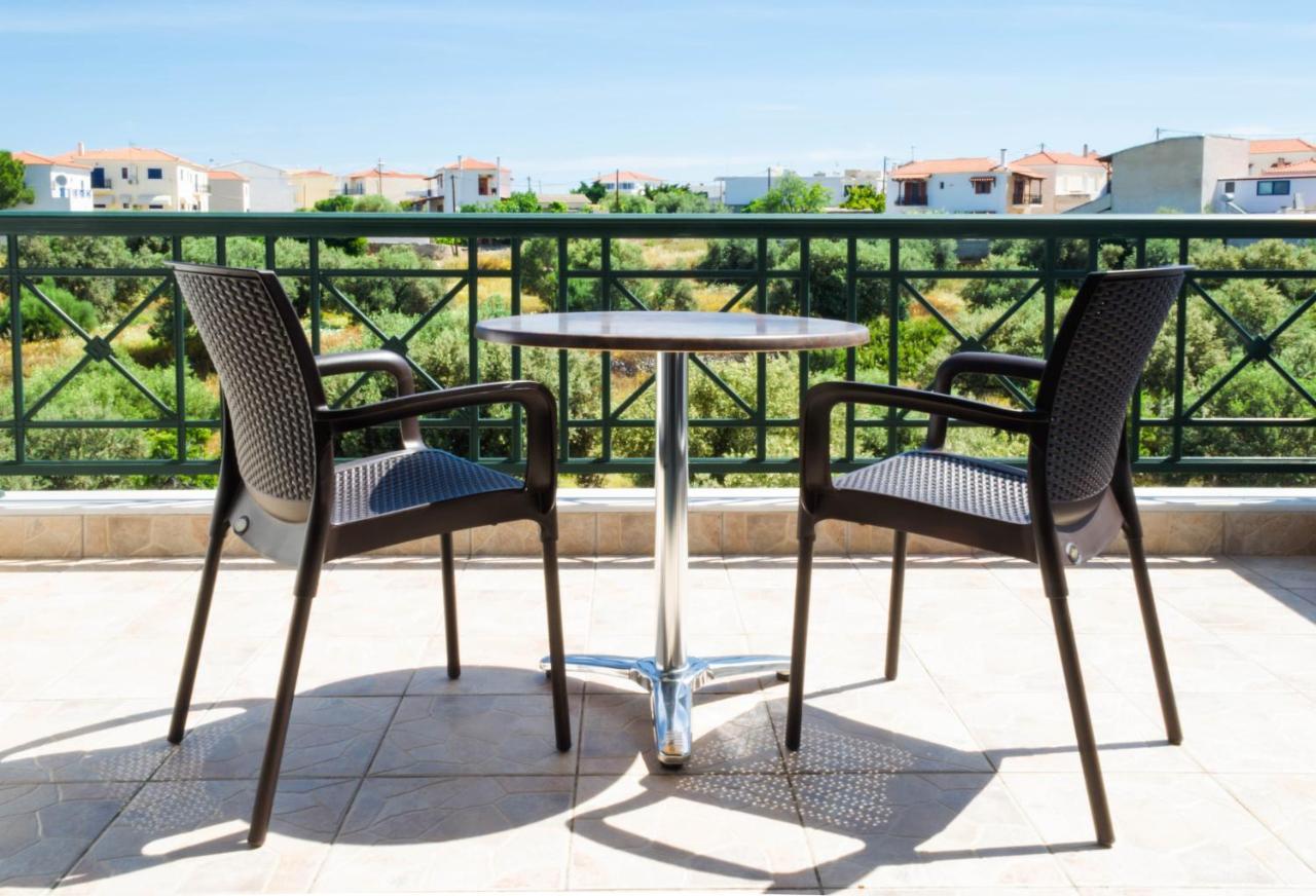 Irides Apartments Megalochori  Luaran gambar