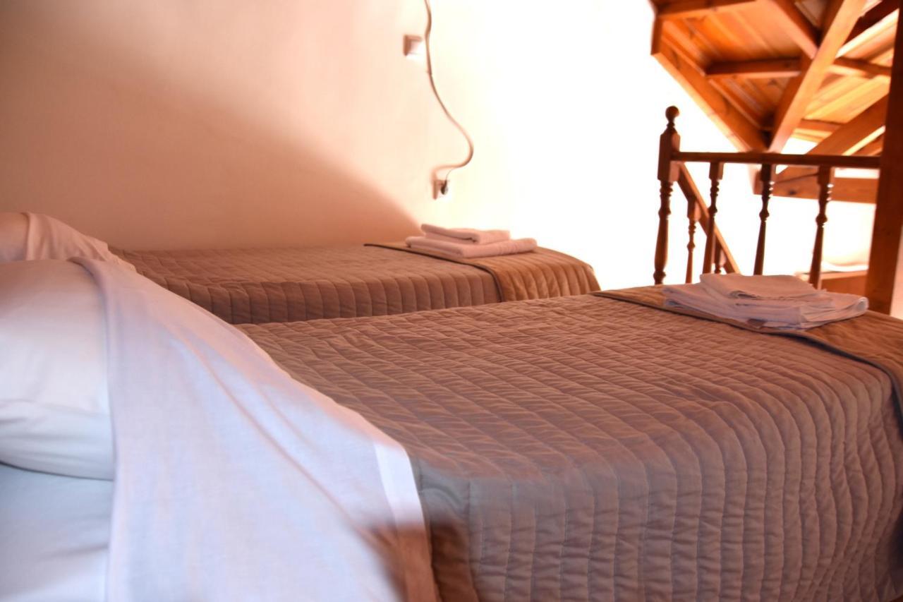 Irides Apartments Megalochori  Luaran gambar