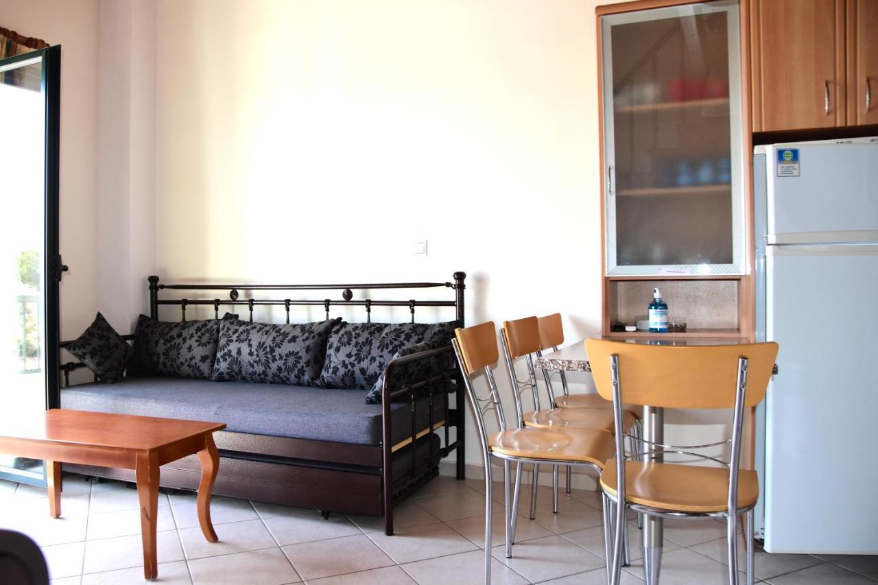 Irides Apartments Megalochori  Luaran gambar