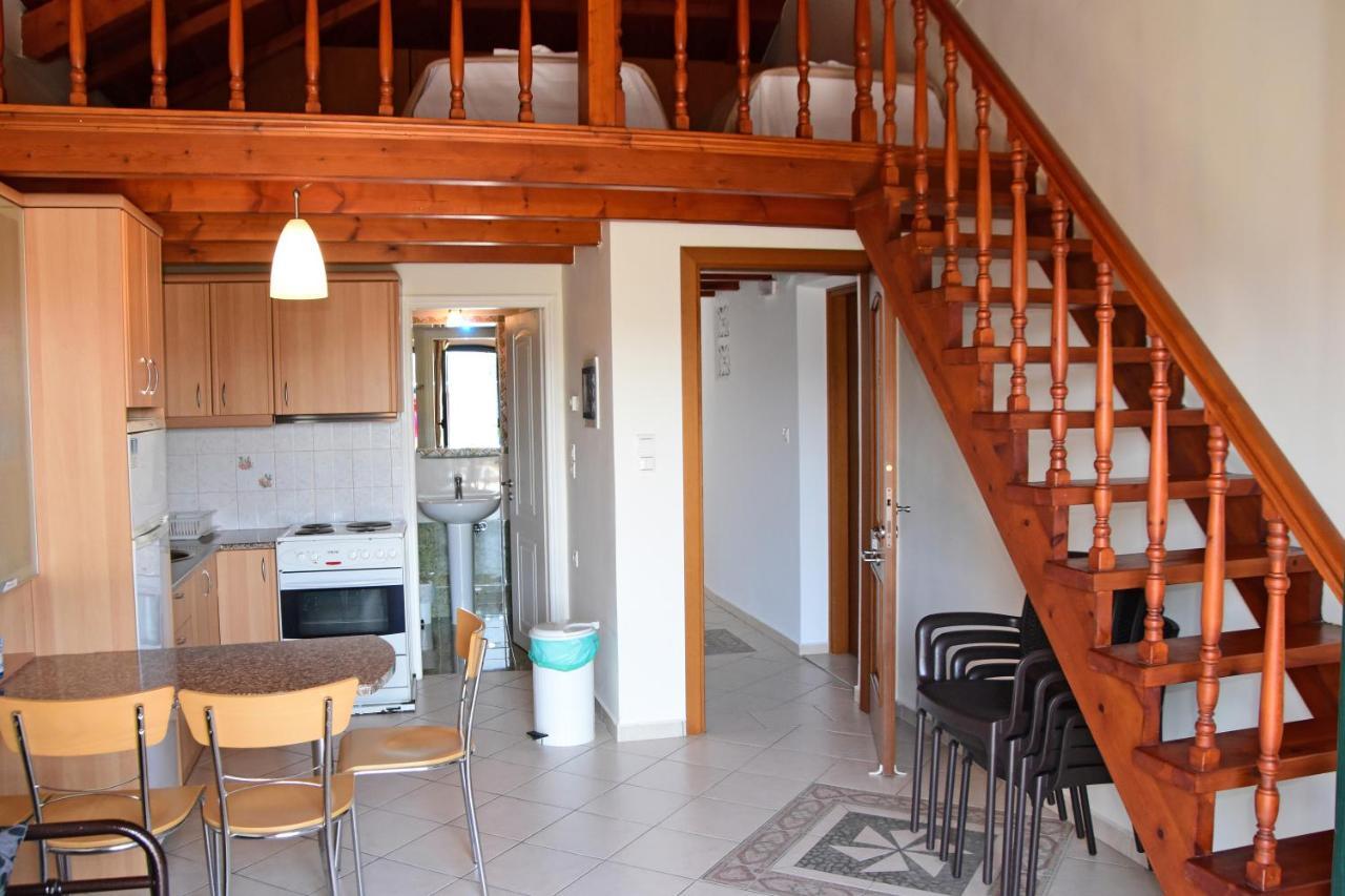 Irides Apartments Megalochori  Luaran gambar