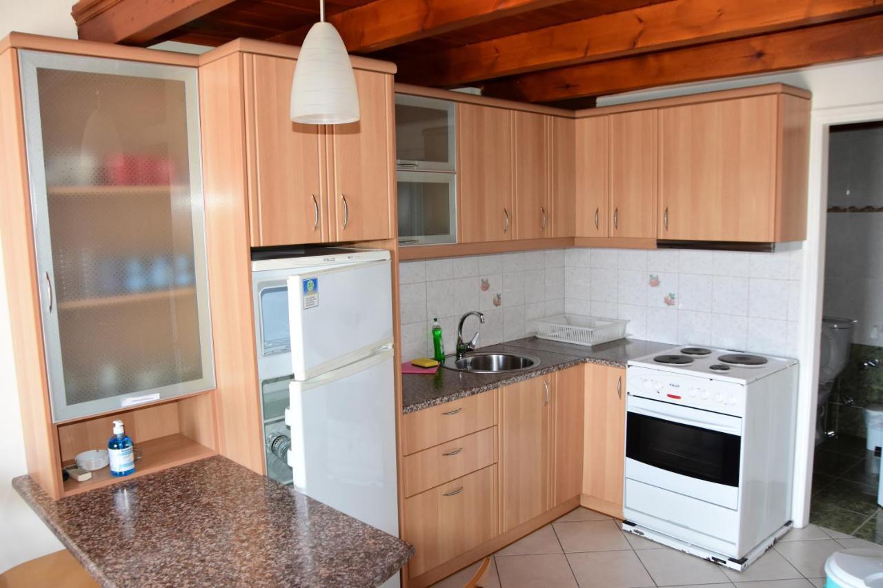 Irides Apartments Megalochori  Luaran gambar