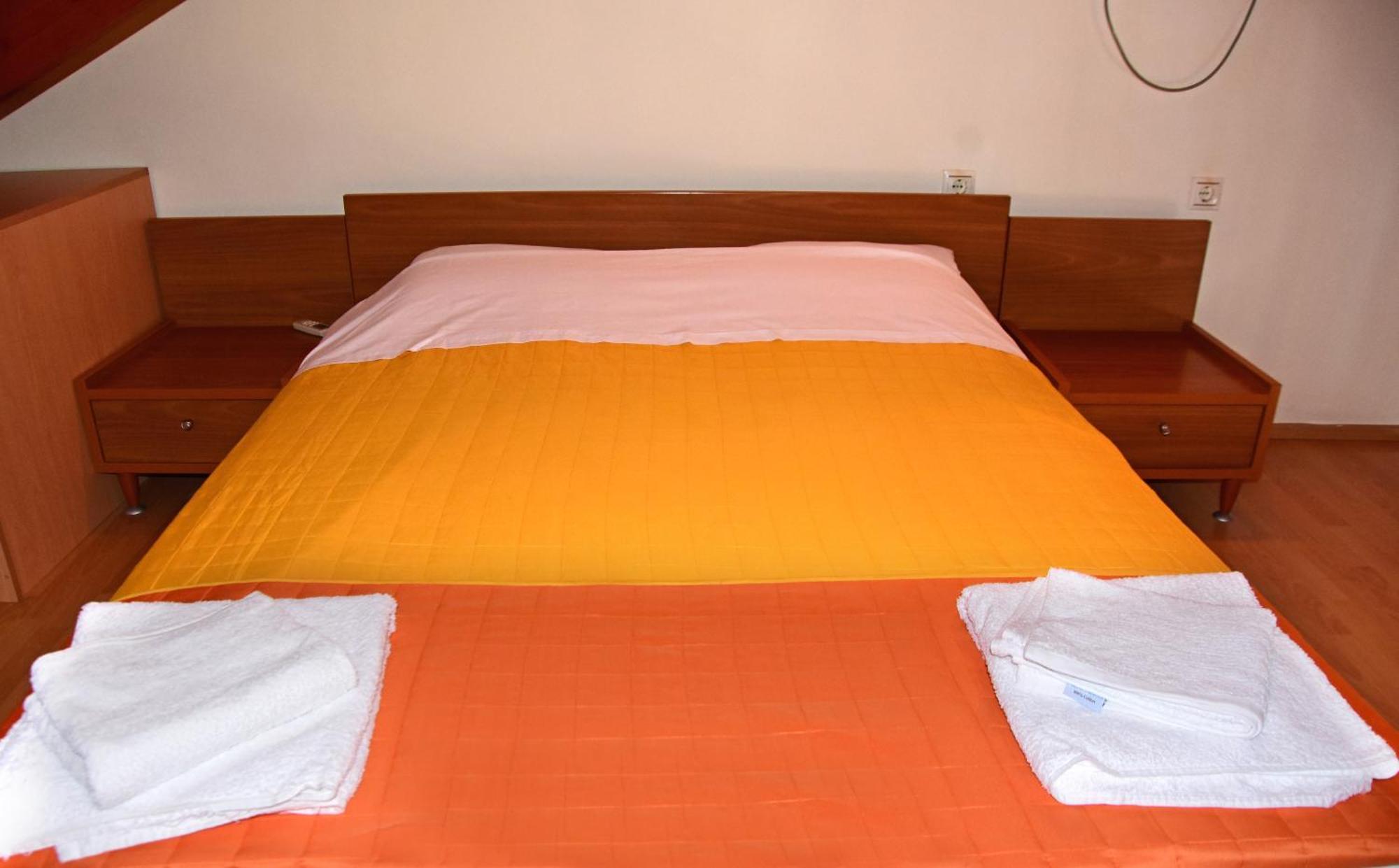 Irides Apartments Megalochori  Luaran gambar